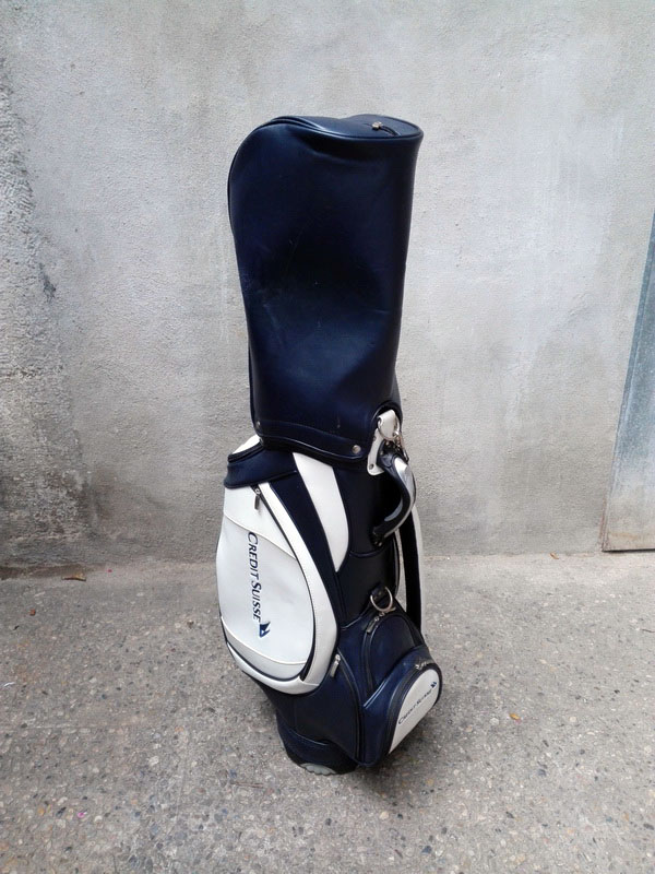 bolsa golf azul oscuro blanco credit suisse piel 90-129x25x44 1u